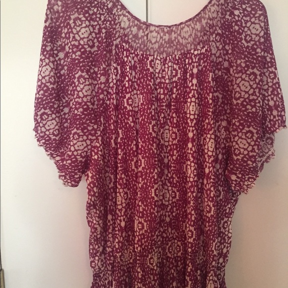 Croft and Barrow short sleeve purple print top. - Picture 3 of 4